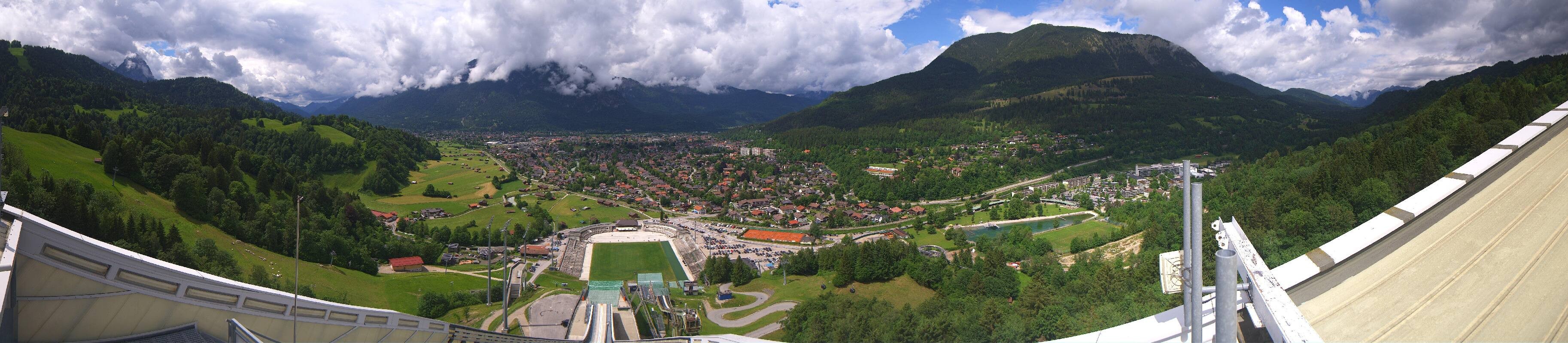 Archiv Foto Webcam Garmisch-Partenkirchen - Olympiaschanze