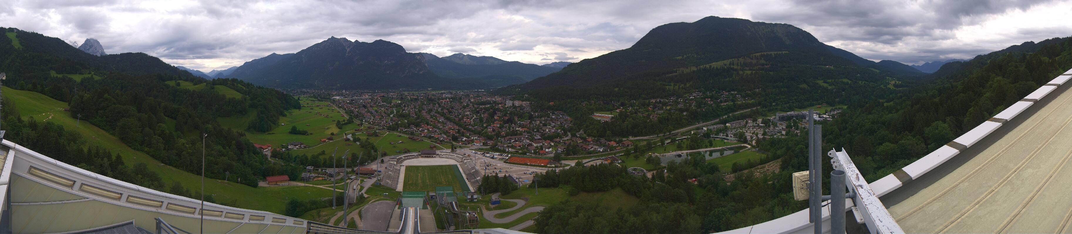 Archiv Foto Webcam Garmisch-Partenkirchen - Olympiaschanze