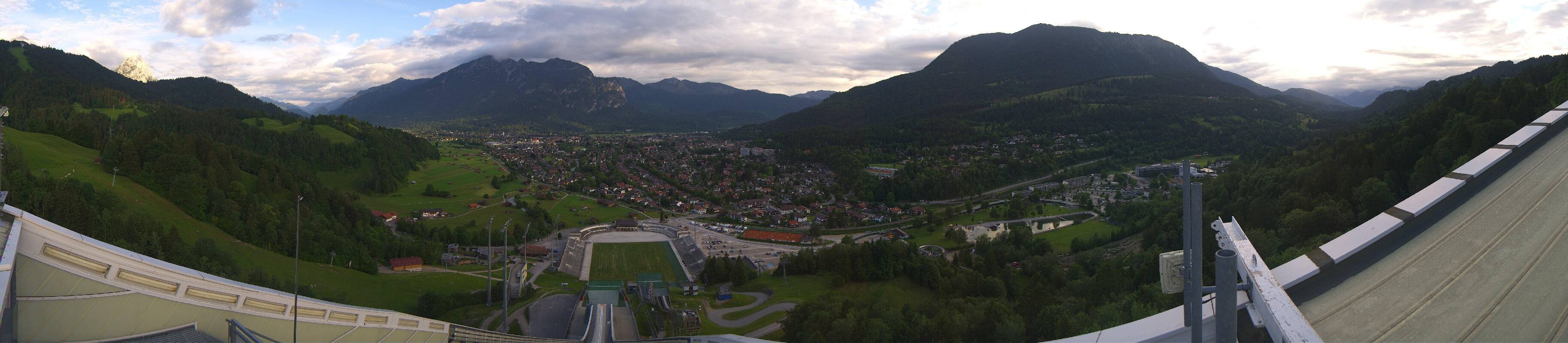 Archiv Foto Webcam Garmisch-Partenkirchen - Olympiaschanze