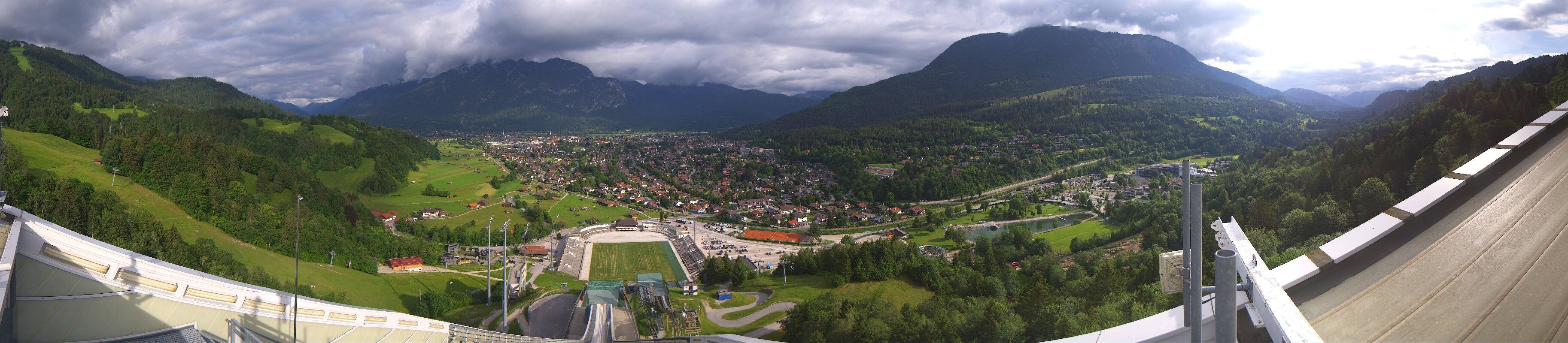 Archiv Foto Webcam Garmisch-Partenkirchen - Olympiaschanze