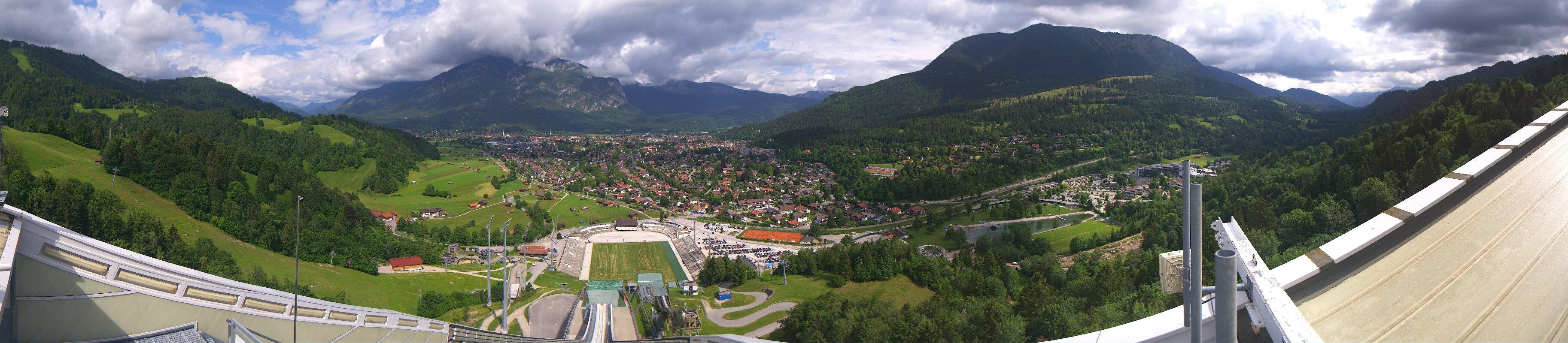 Archiv Foto Webcam Garmisch-Partenkirchen - Olympiaschanze
