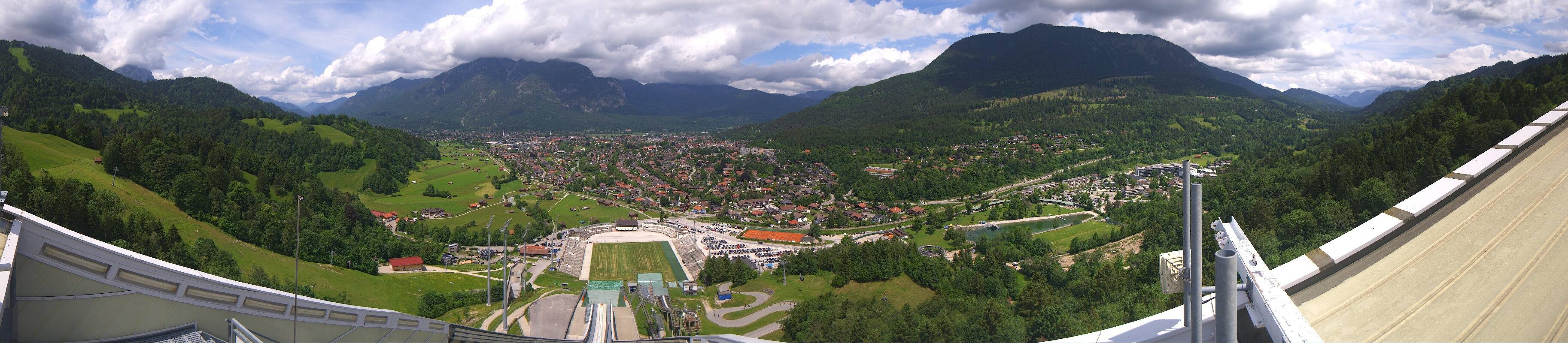 Archived image Webcam Garmisch-Partenkirchen Olympia Hill
