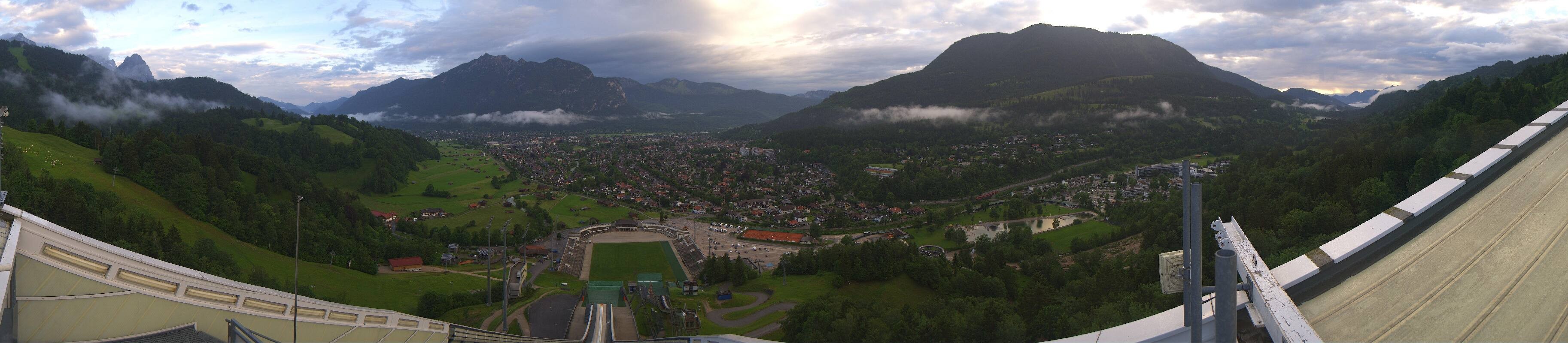 Archiv Foto Webcam Garmisch-Partenkirchen - Olympiaschanze