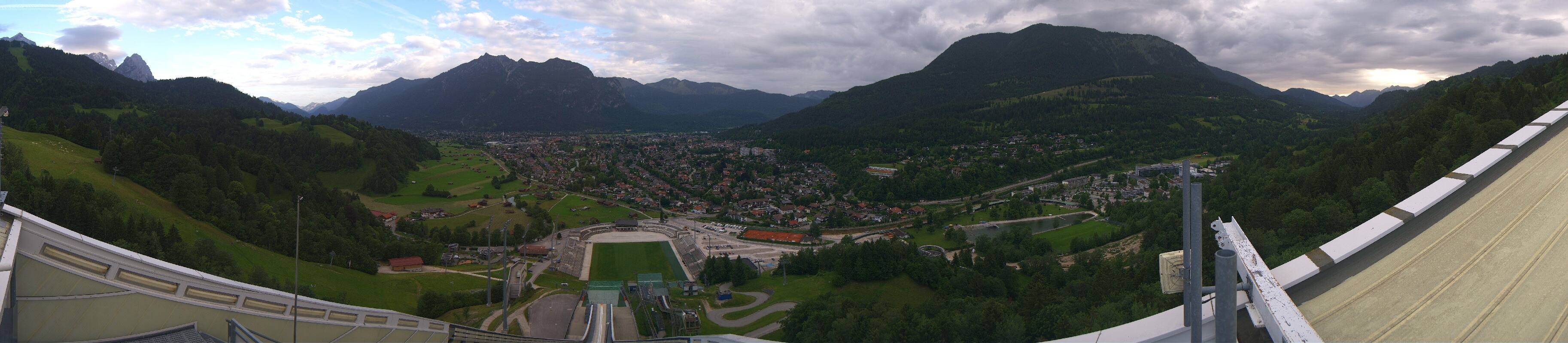 Archived image Webcam Garmisch-Partenkirchen Olympia Hill