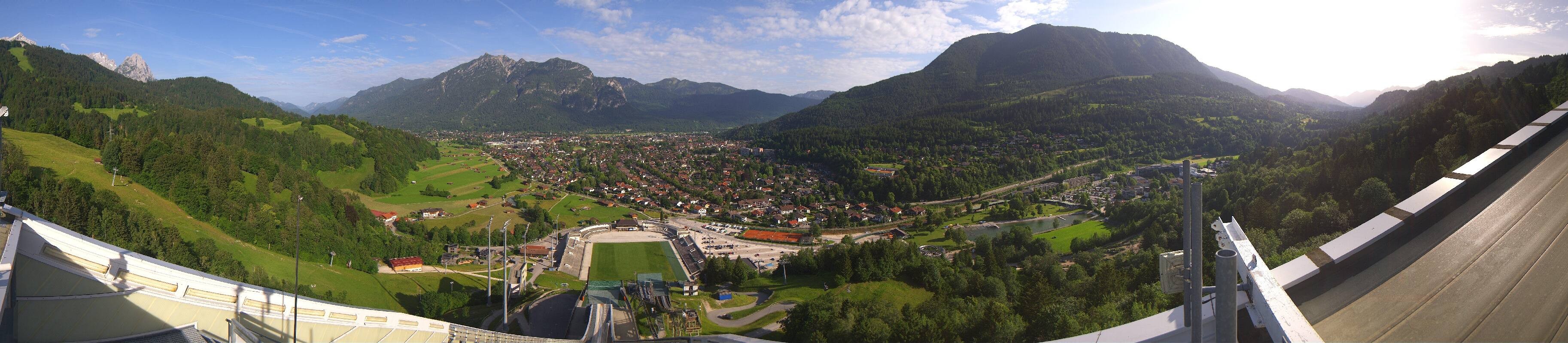 Archived image Webcam Garmisch-Partenkirchen Olympia Hill