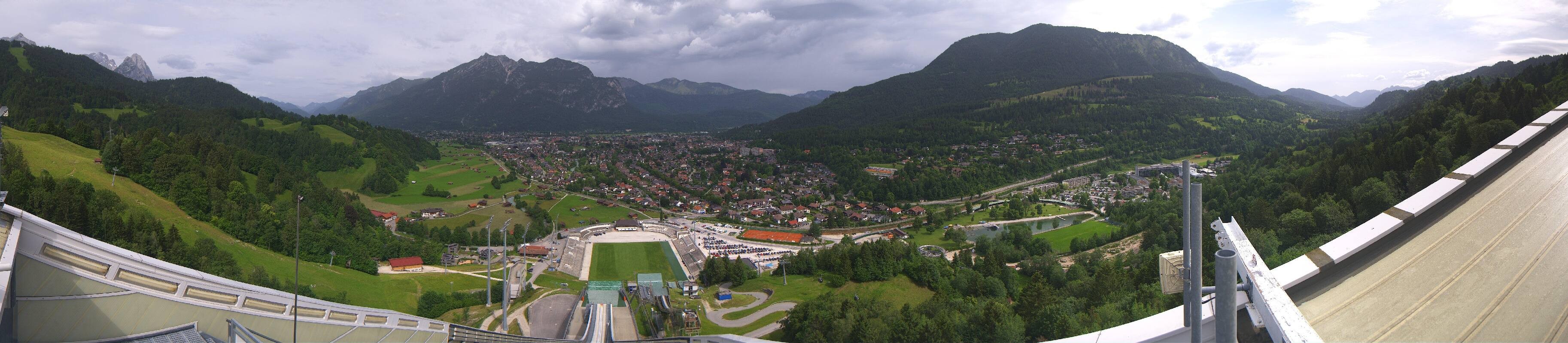 Archived image Webcam Garmisch-Partenkirchen Olympia Hill
