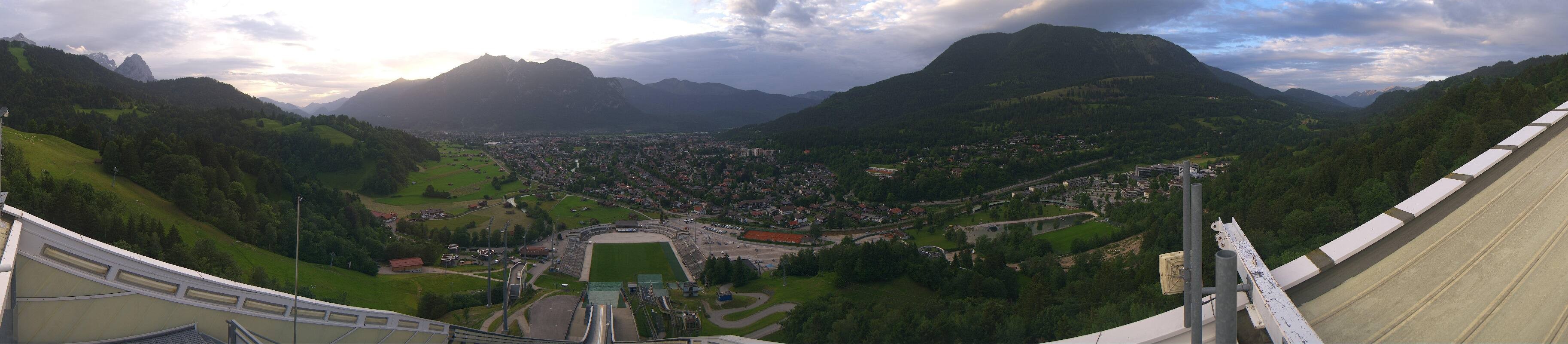 Archiv Foto Webcam Garmisch-Partenkirchen - Olympiaschanze