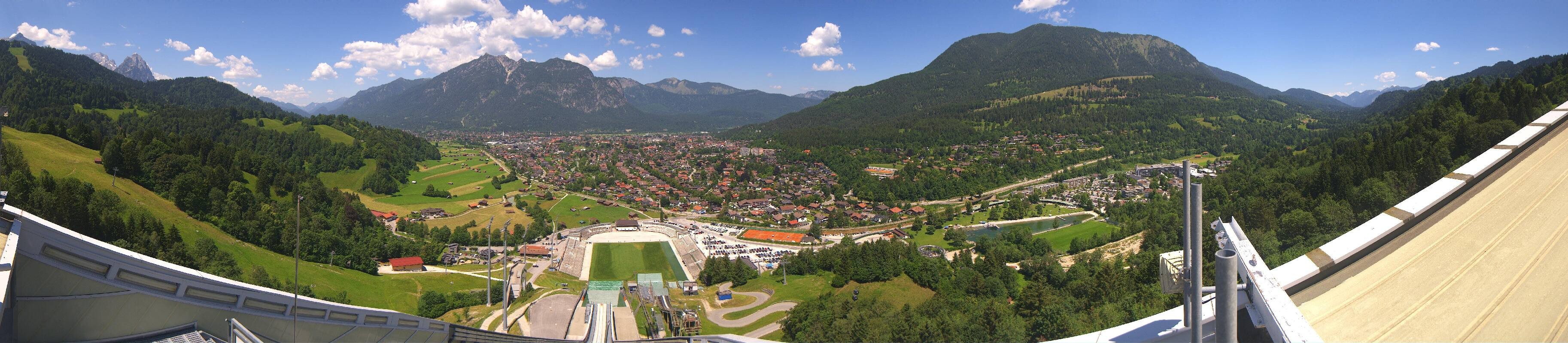 Archiv Foto Webcam Garmisch-Partenkirchen - Olympiaschanze