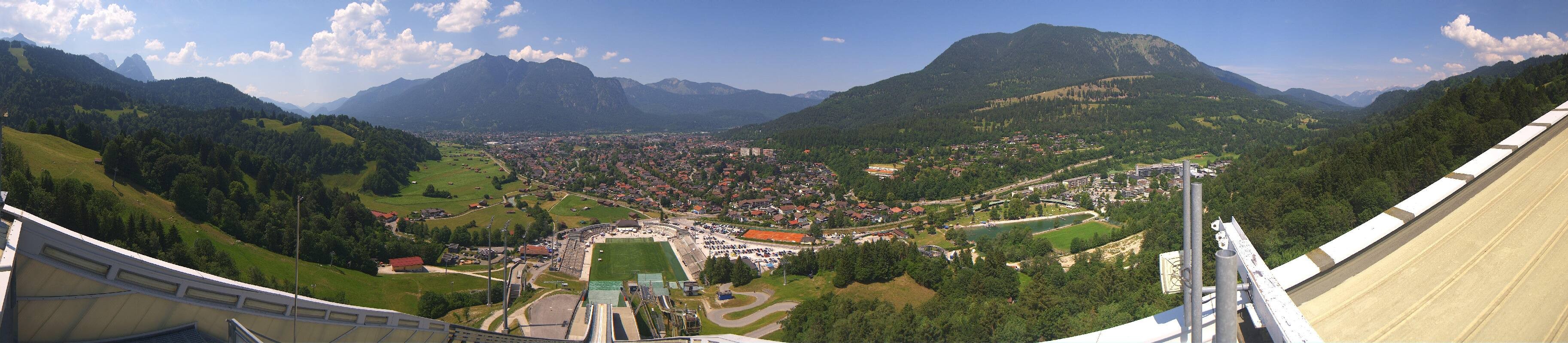 Archived image Webcam Garmisch-Partenkirchen Olympia Hill