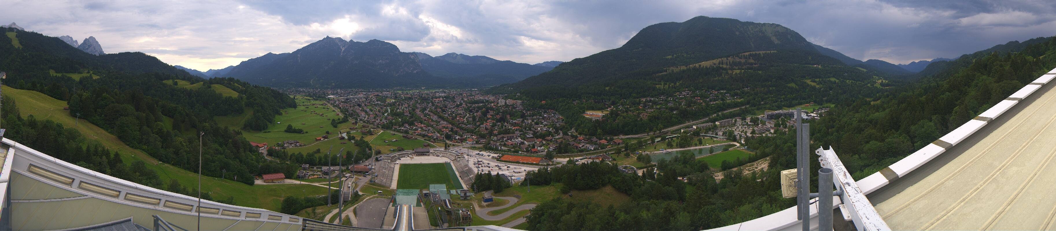 Archived image Webcam Garmisch-Partenkirchen Olympia Hill