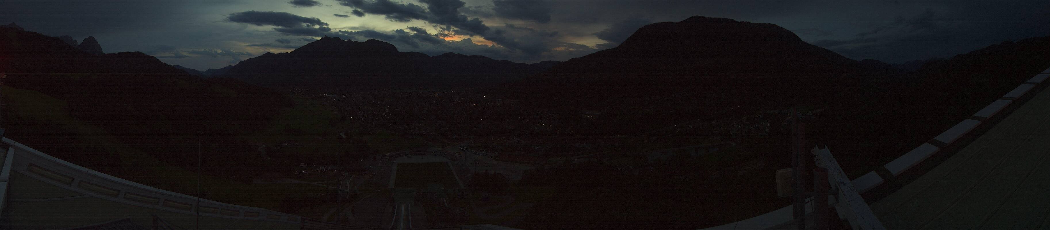 Archived image Webcam Garmisch-Partenkirchen Olympia Hill