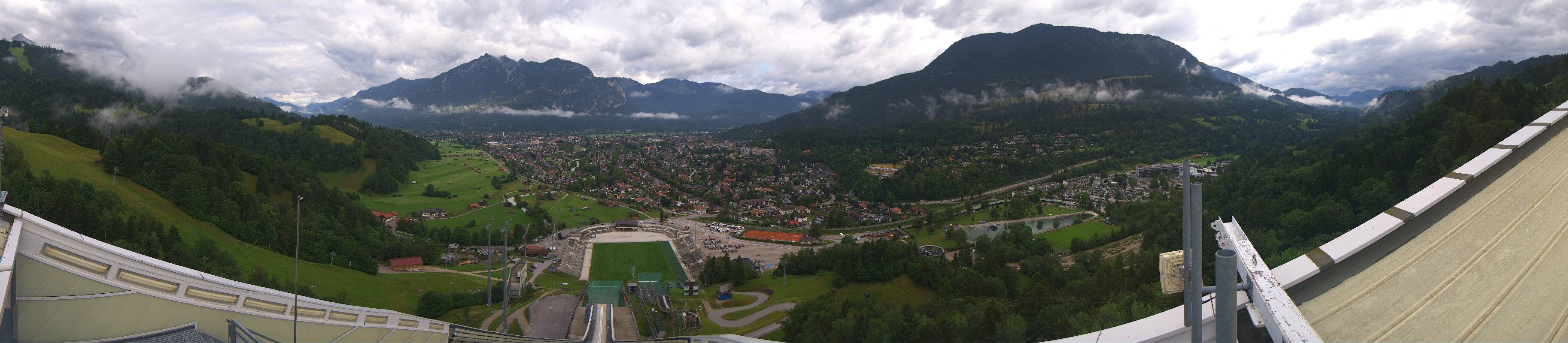 Archived image Webcam Garmisch-Partenkirchen Olympia Hill