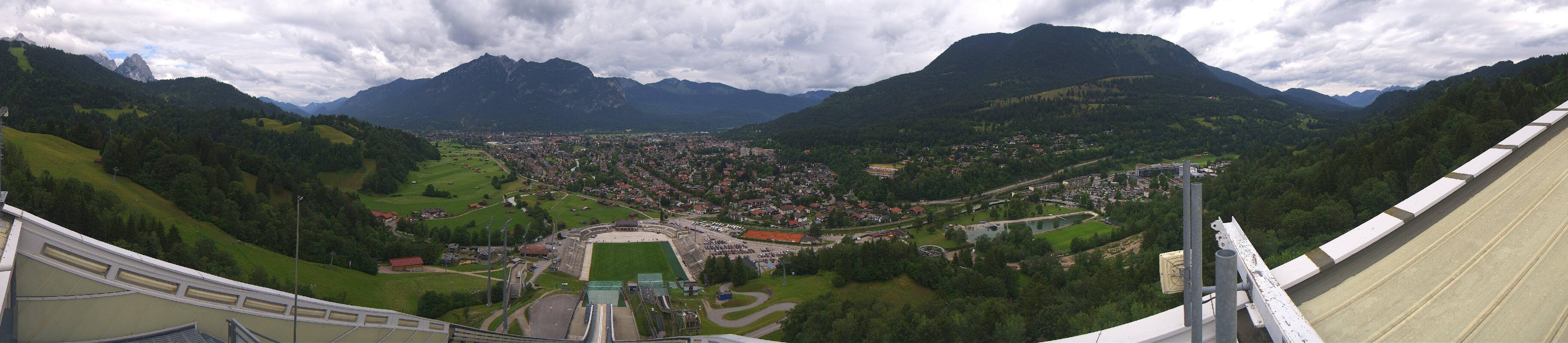 Archived image Webcam Garmisch-Partenkirchen Olympia Hill