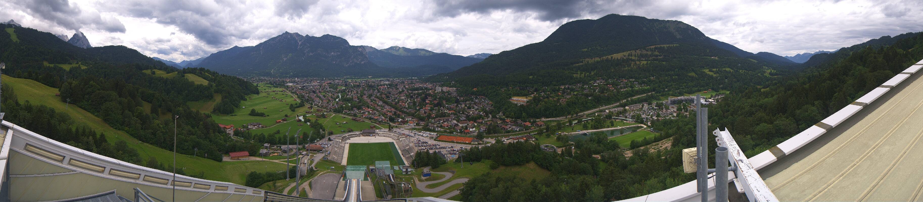 Archived image Webcam Garmisch-Partenkirchen Olympia Hill