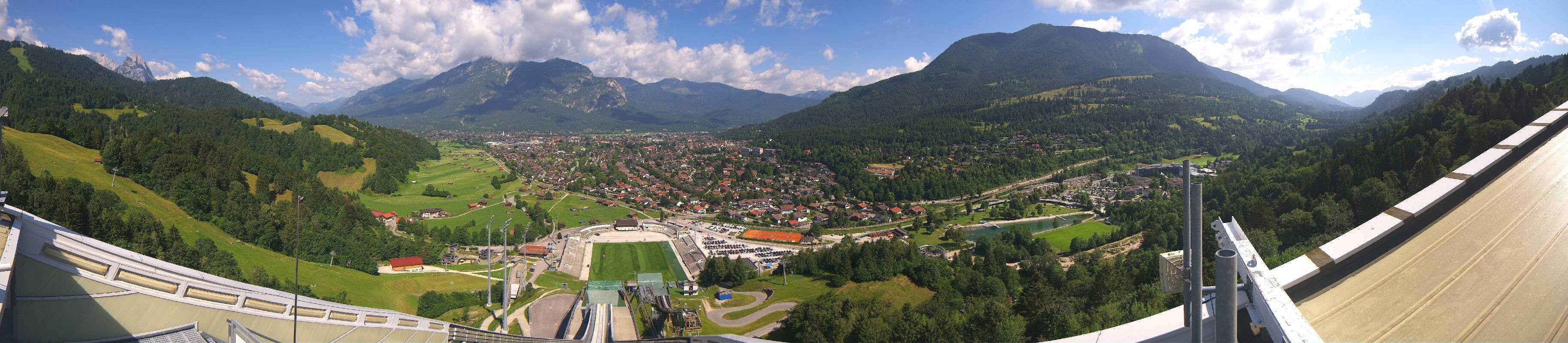 Archiv Foto Webcam Garmisch-Partenkirchen - Olympiaschanze