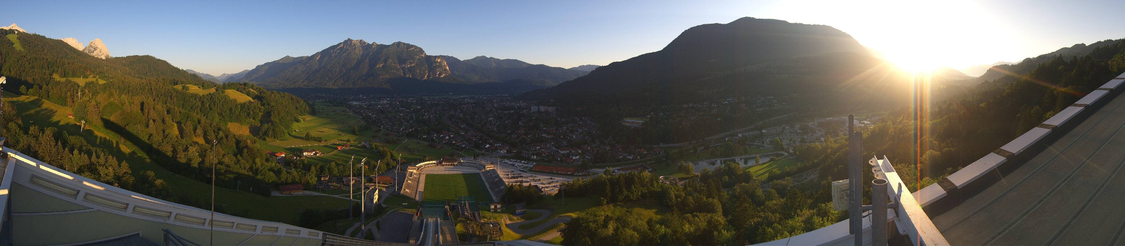 Archiv Foto Webcam Garmisch-Partenkirchen - Olympiaschanze