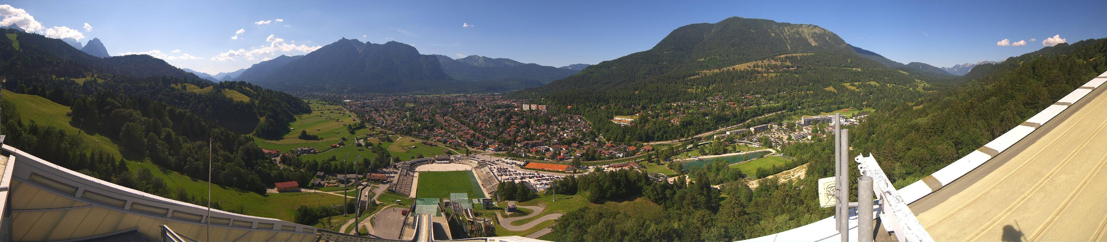 Archived image Webcam Garmisch-Partenkirchen Olympia Hill