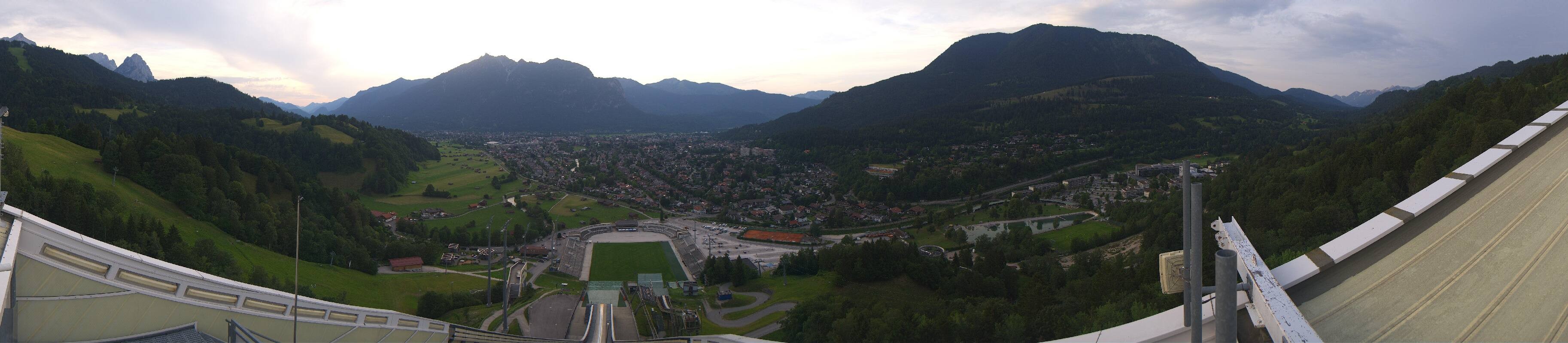Archiv Foto Webcam Garmisch-Partenkirchen - Olympiaschanze