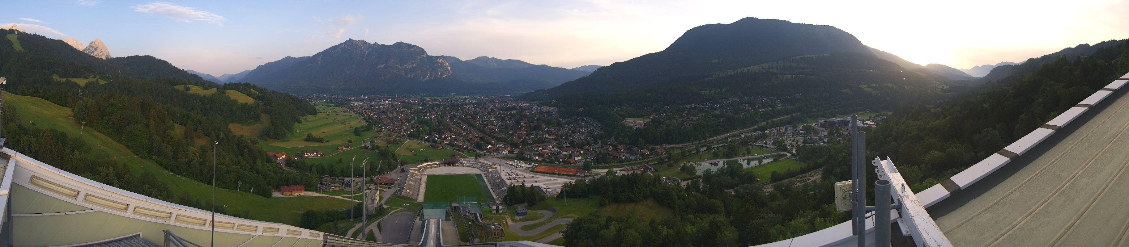 Archiv Foto Webcam Garmisch-Partenkirchen - Olympiaschanze