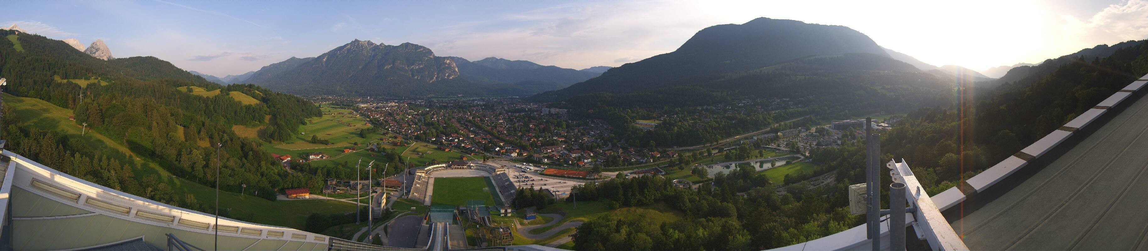 Archiv Foto Webcam Garmisch-Partenkirchen - Olympiaschanze