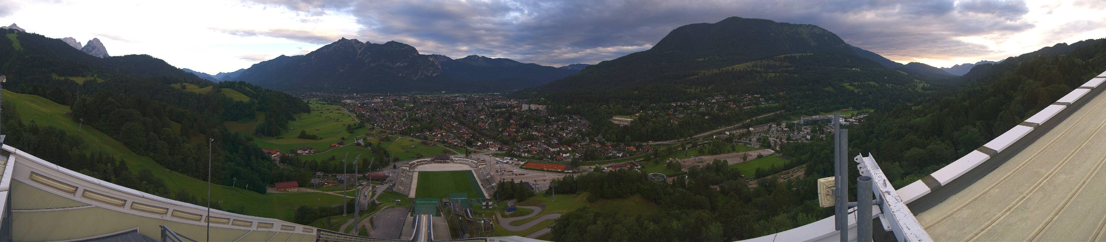 Archiv Foto Webcam Garmisch-Partenkirchen - Olympiaschanze