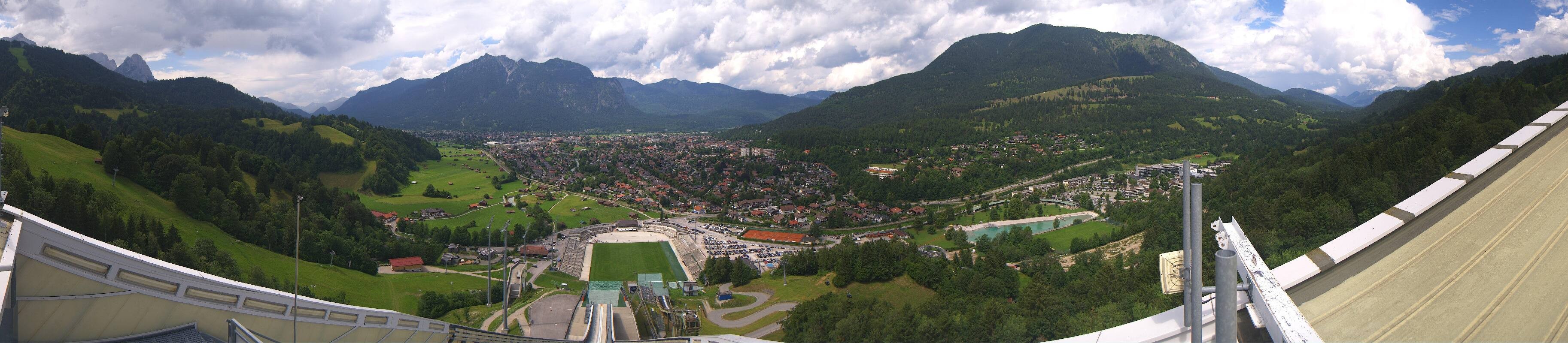 Archiv Foto Webcam Garmisch-Partenkirchen - Olympiaschanze