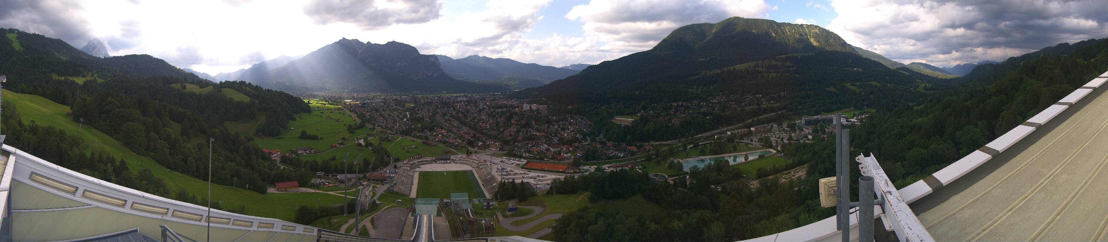 Archiv Foto Webcam Garmisch-Partenkirchen - Olympiaschanze