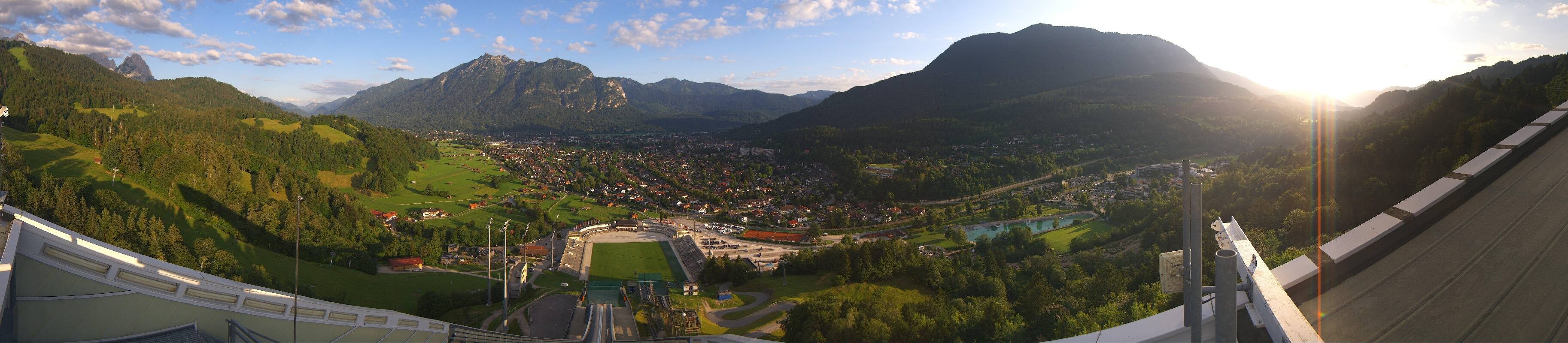 Archiv Foto Webcam Garmisch-Partenkirchen - Olympiaschanze