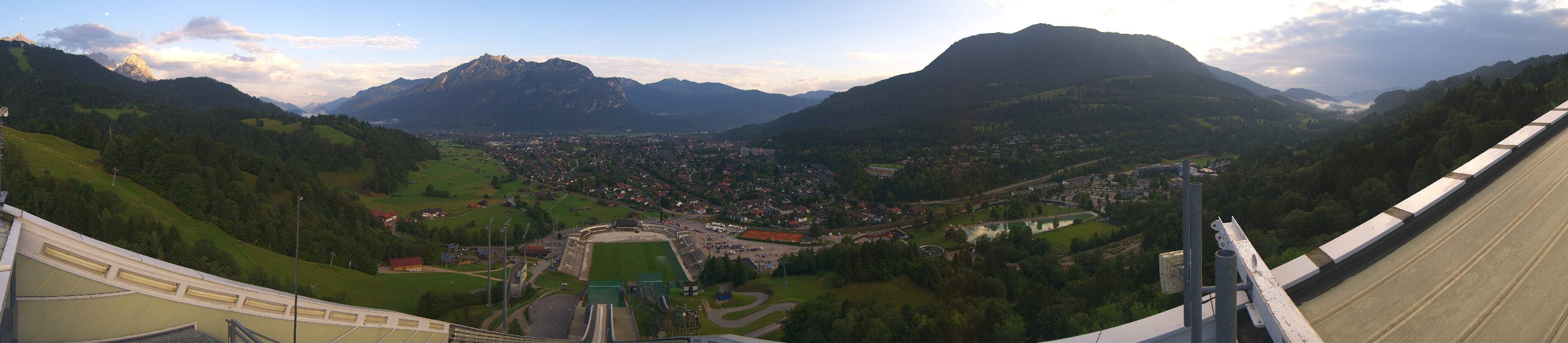 Archived image Webcam Garmisch-Partenkirchen Olympia Hill