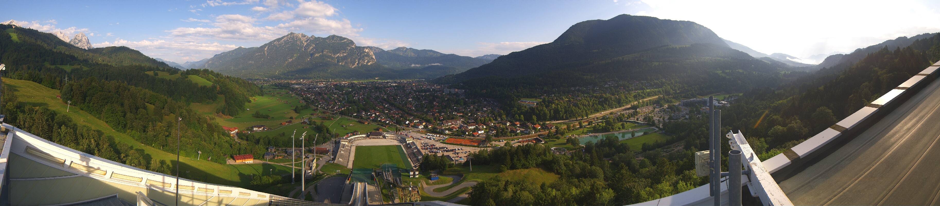 Archived image Webcam Garmisch-Partenkirchen Olympia Hill