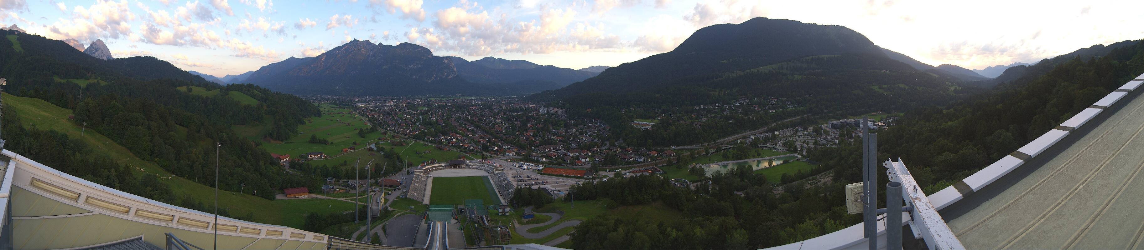 Archived image Webcam Garmisch-Partenkirchen Olympia Hill