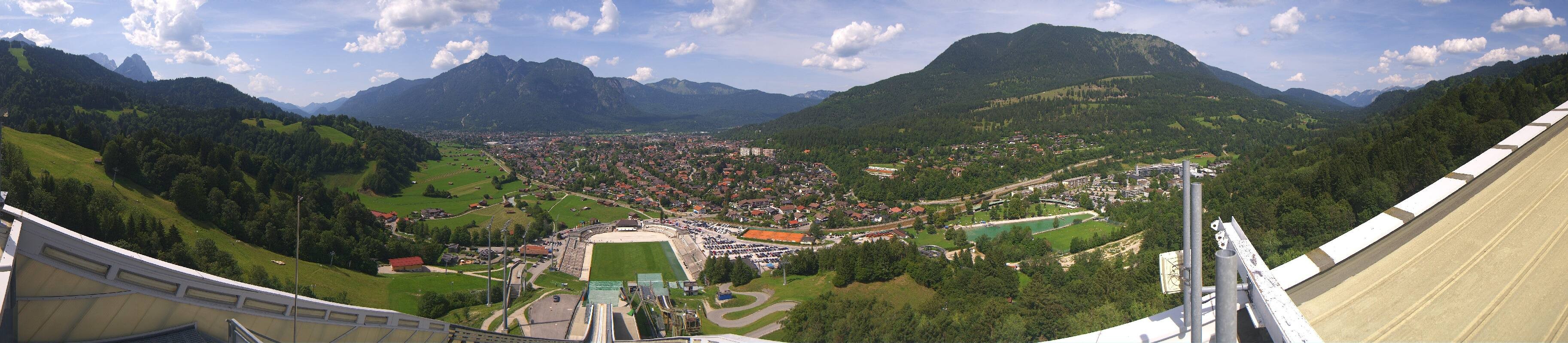 Archived image Webcam Garmisch-Partenkirchen Olympia Hill