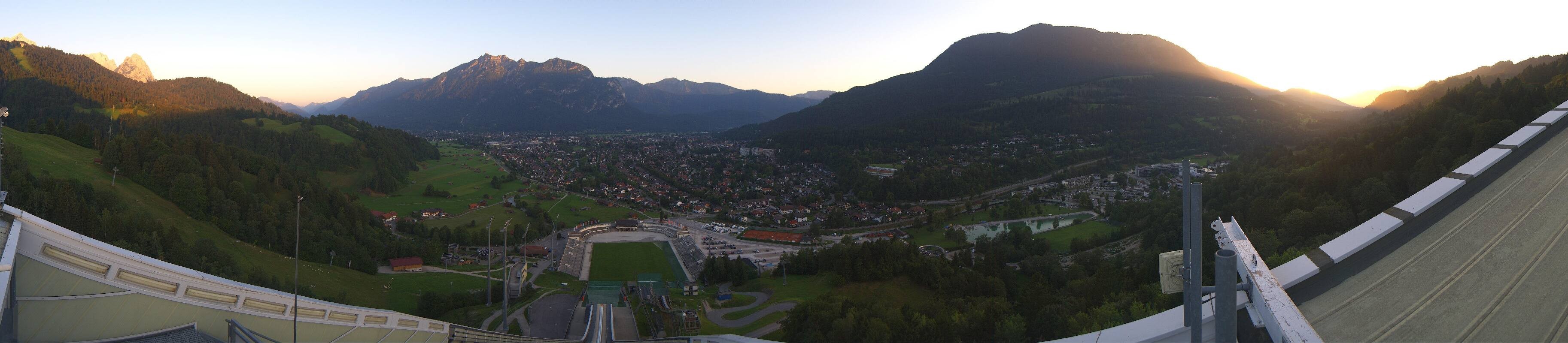 Archiv Foto Webcam Garmisch-Partenkirchen - Olympiaschanze