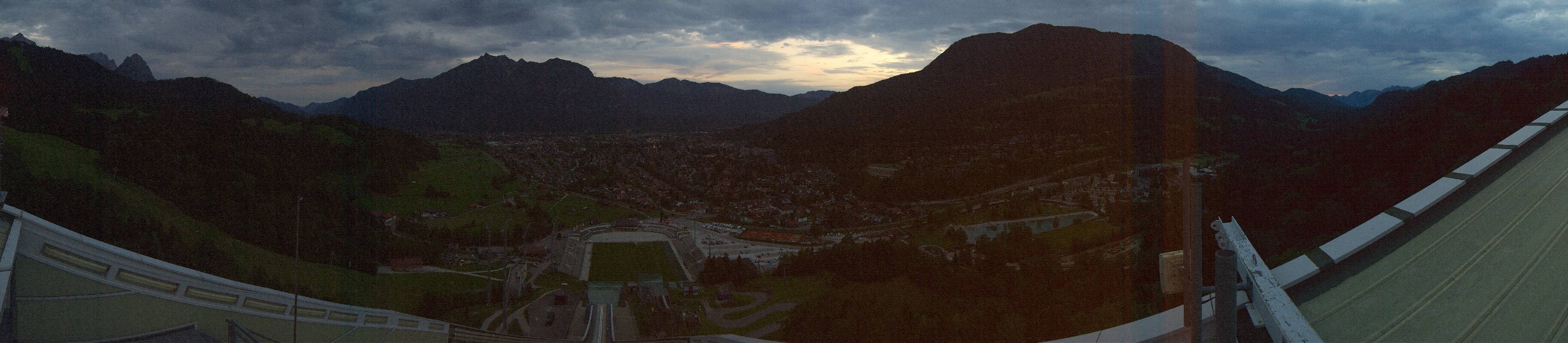 Archiv Foto Webcam Garmisch-Partenkirchen - Olympiaschanze