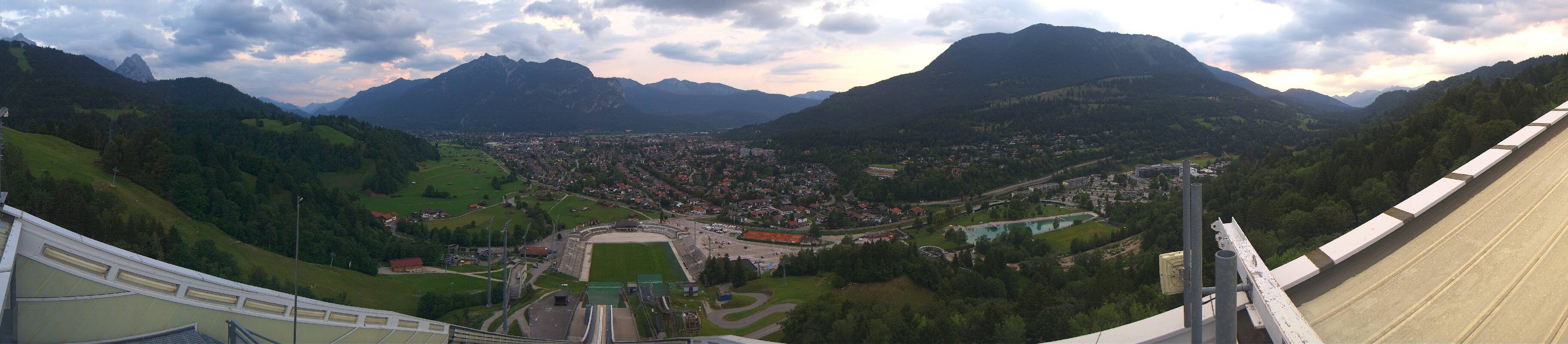 Archiv Foto Webcam Garmisch-Partenkirchen - Olympiaschanze