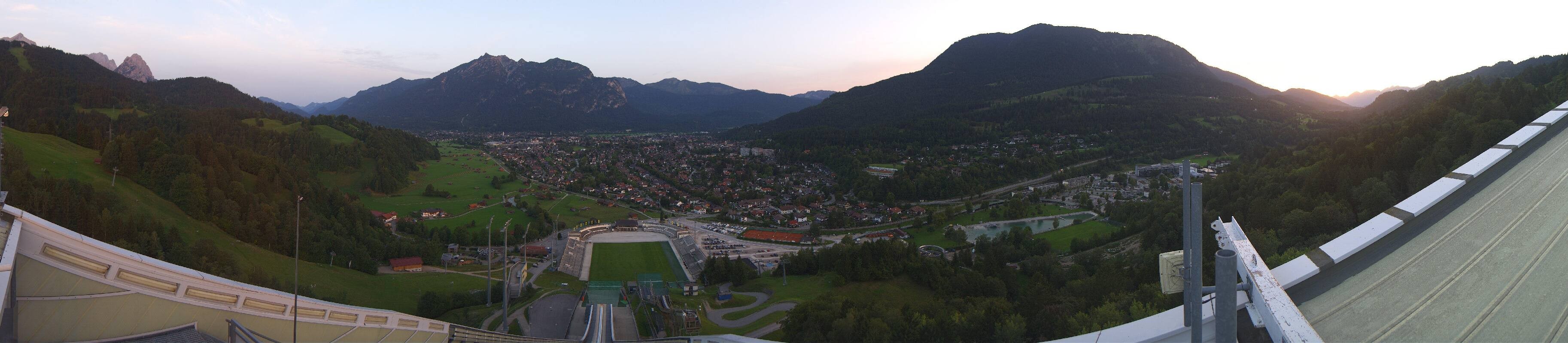 Archived image Webcam Garmisch-Partenkirchen Olympia Hill