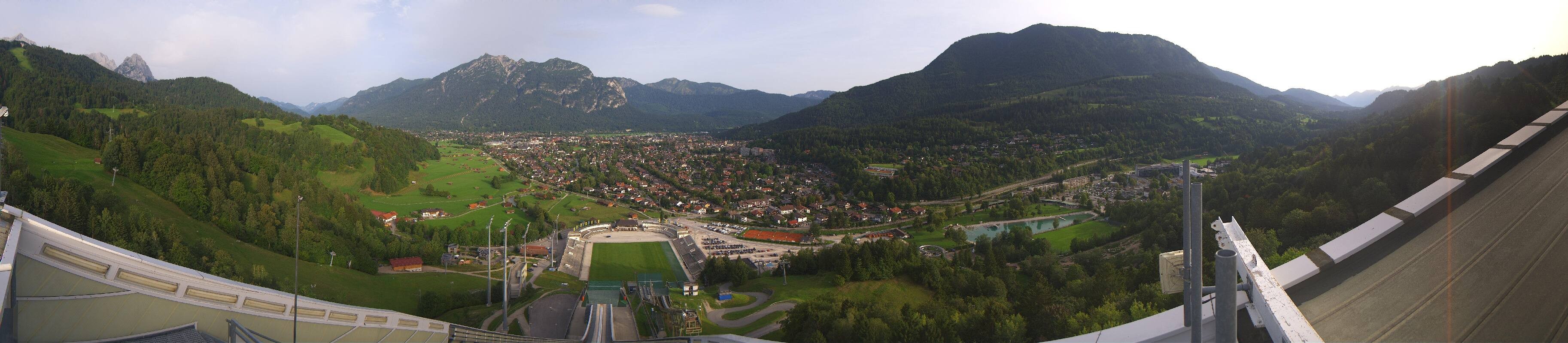 Archived image Webcam Garmisch-Partenkirchen Olympia Hill