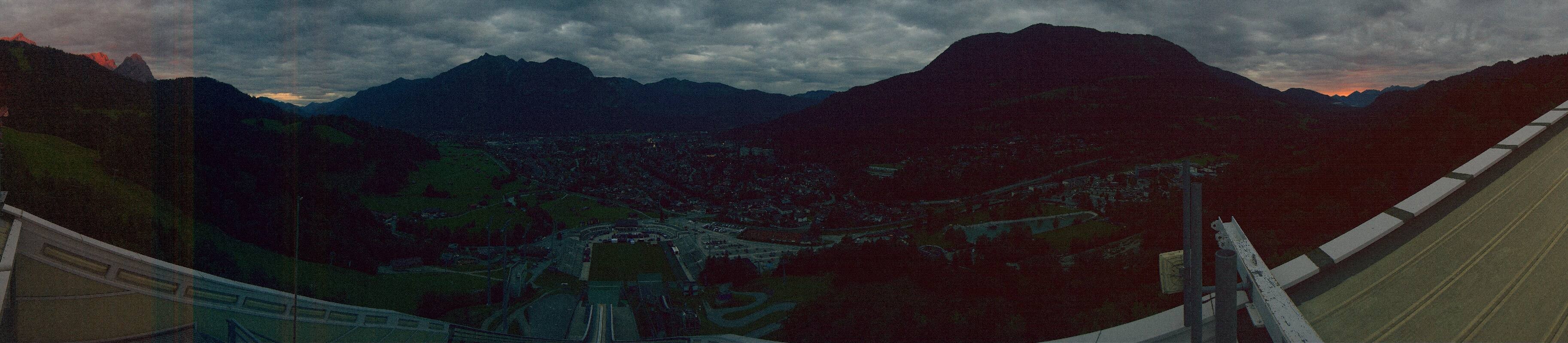 Archived image Webcam Garmisch-Partenkirchen Olympia Hill