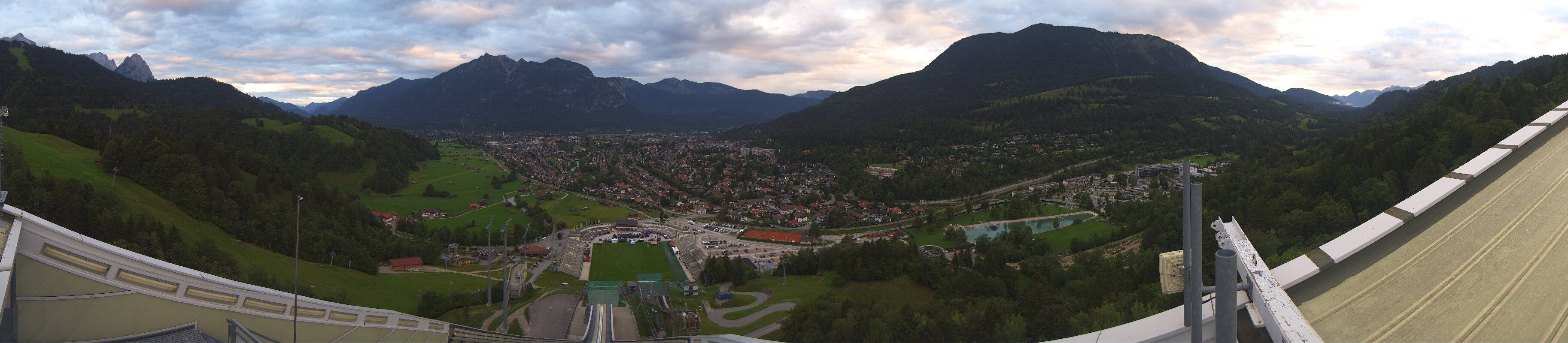 Archived image Webcam Garmisch-Partenkirchen Olympia Hill