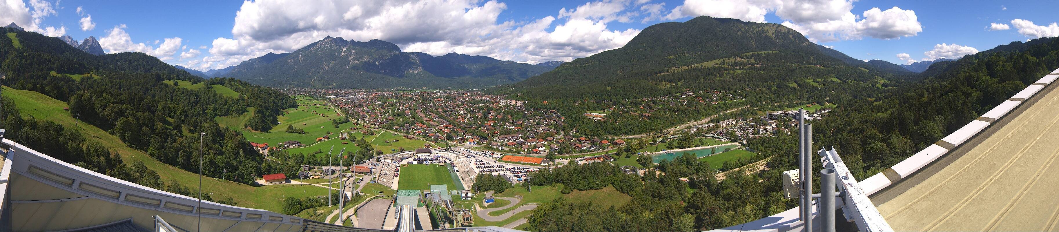 Archived image Webcam Garmisch-Partenkirchen Olympia Hill