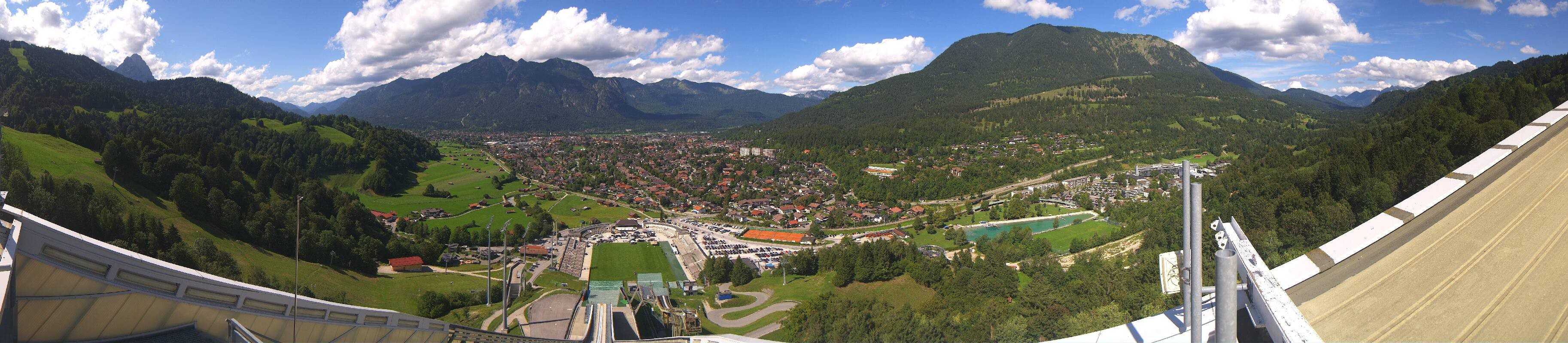 Archived image Webcam Garmisch-Partenkirchen Olympia Hill