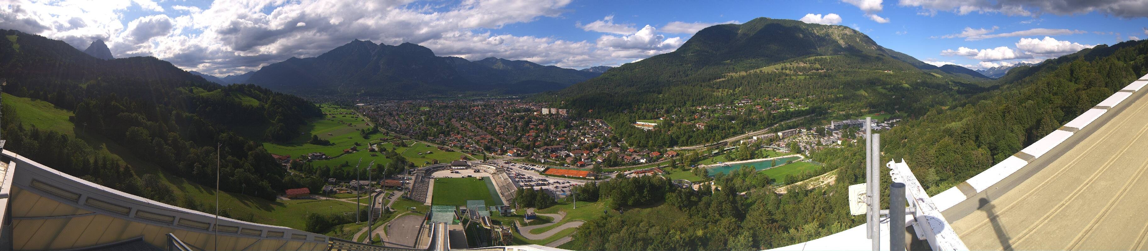 Archived image Webcam Garmisch-Partenkirchen Olympia Hill