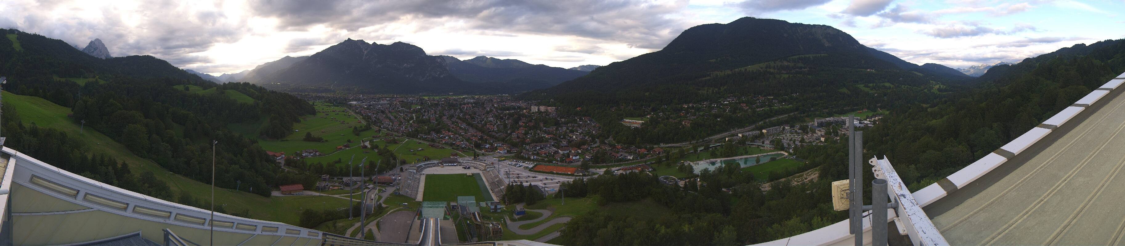 Archived image Webcam Garmisch-Partenkirchen Olympia Hill