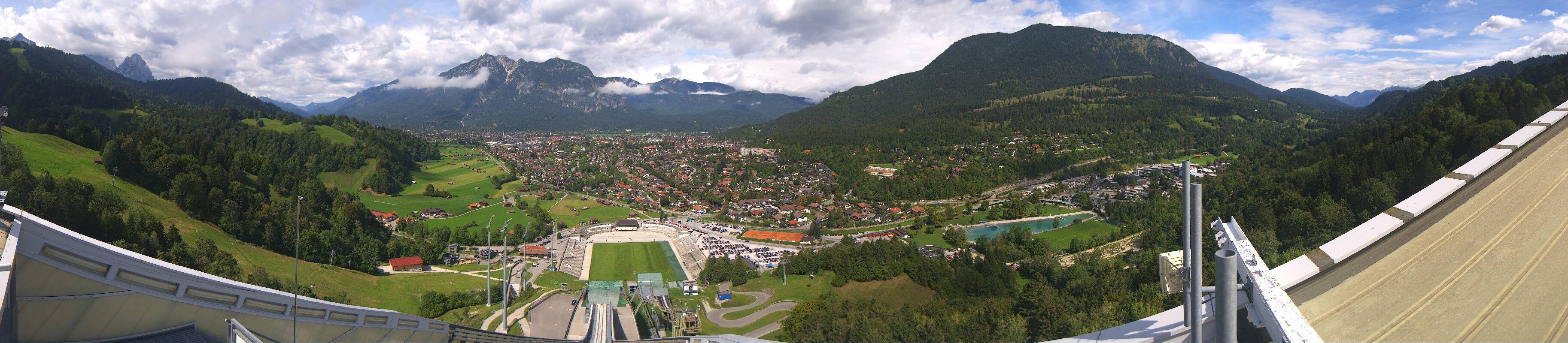 Archiv Foto Webcam Garmisch-Partenkirchen - Olympiaschanze