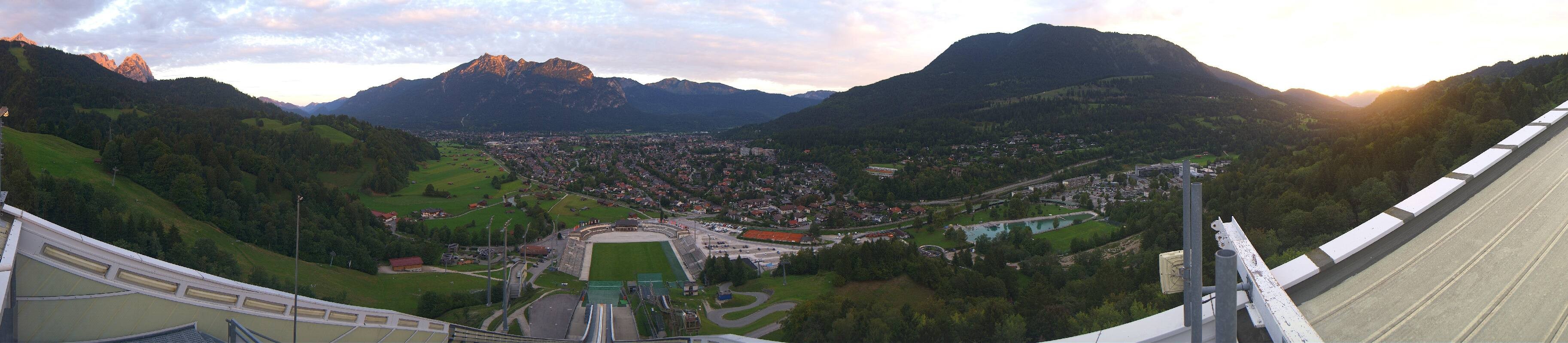 Archiv Foto Webcam Garmisch-Partenkirchen - Olympiaschanze