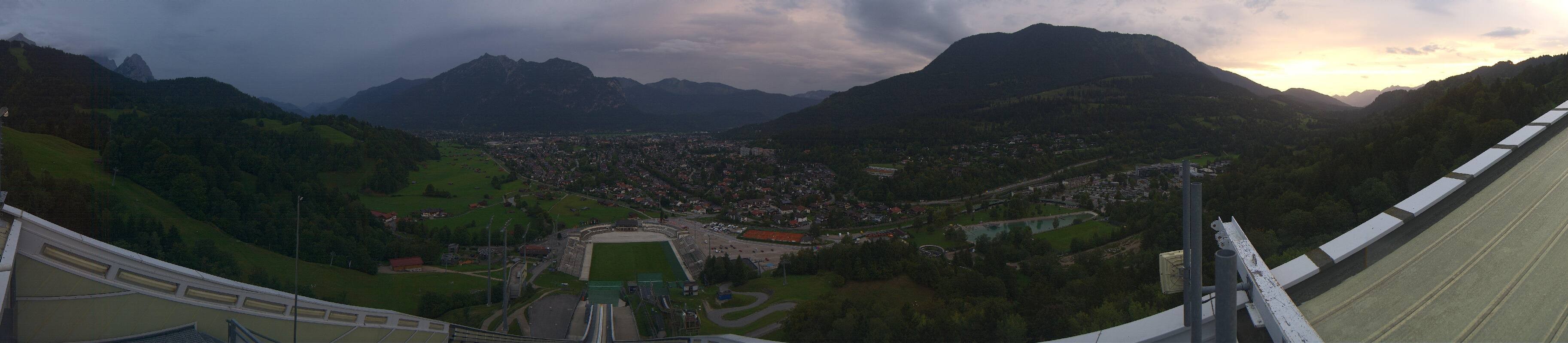 Archiv Foto Webcam Garmisch-Partenkirchen - Olympiaschanze