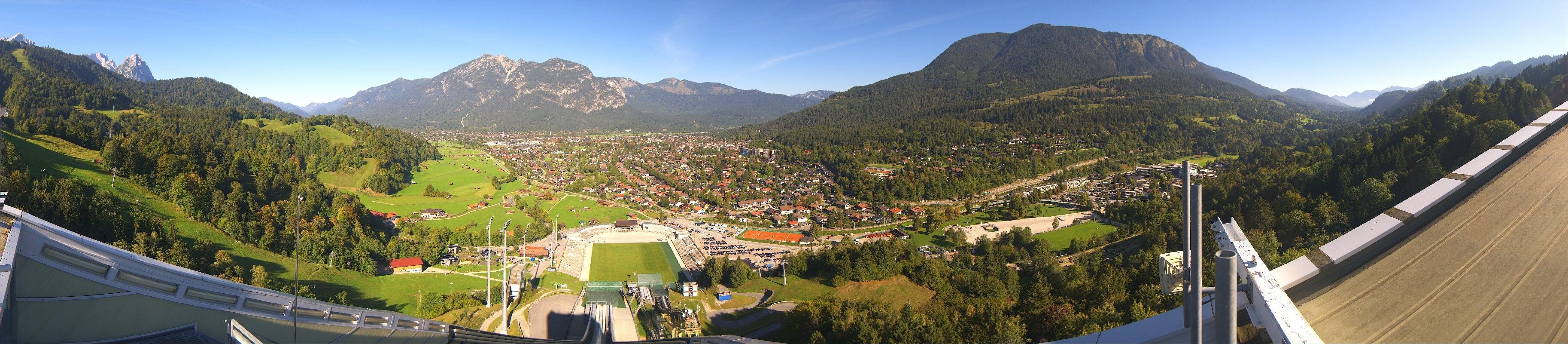 Archived image Webcam Garmisch-Partenkirchen Olympia Hill