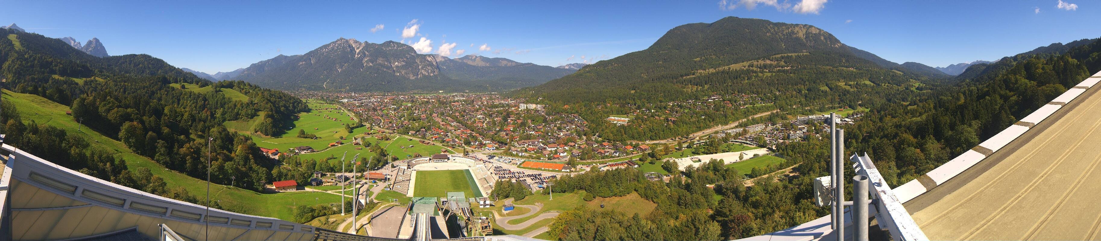 Archived image Webcam Garmisch-Partenkirchen Olympia Hill