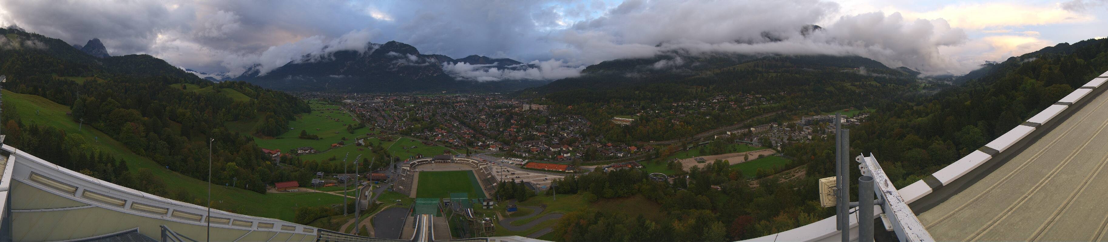 Archived image Webcam Garmisch-Partenkirchen Olympia Hill