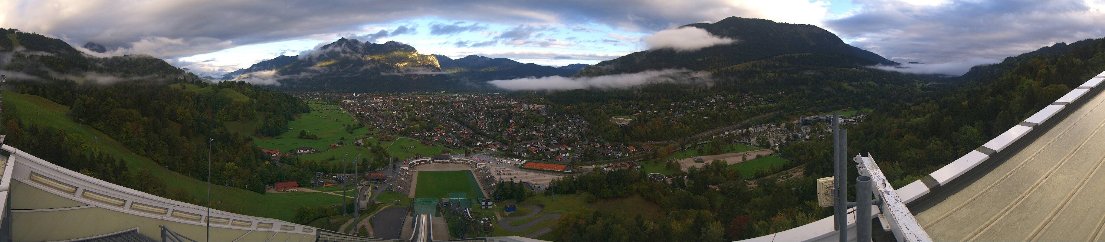 Archived image Webcam Garmisch-Partenkirchen Olympia Hill
